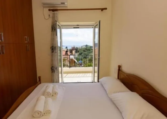 Vasilis Family Himara